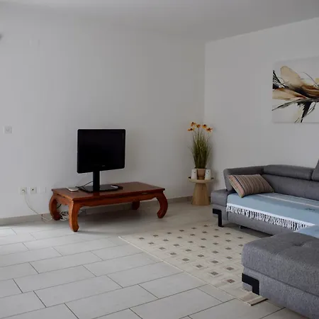 Apartment Sole